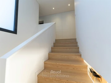 Moradia T3 para Venda em Caldas de Vizela (São Miguel e São João)