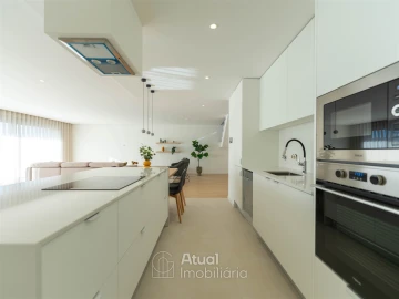 Moradia T3 para Venda em Caldas de Vizela (São Miguel e São João)