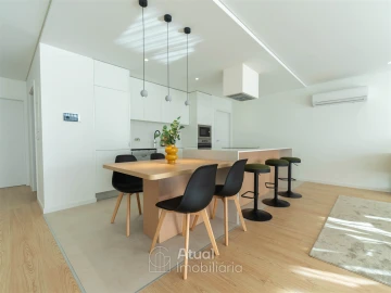 Moradia T3 para Venda em Caldas de Vizela (São Miguel e São João)