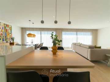 Moradia T3 para Venda em Caldas de Vizela (São Miguel e São João)