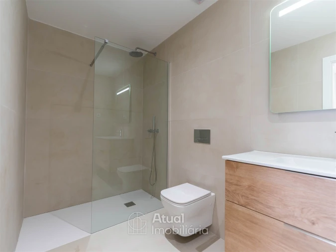 Moradia T3 para Venda em Caldas de Vizela (São Miguel e São João) Foto 17