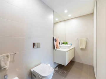 Apartamento T2 para Venda em Caldas de Vizela (São Miguel e São João)