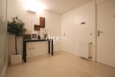 Apartamento T4 para Arrendamento em Costa