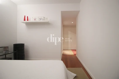 Apartamento T4 para Arrendamento em Costa