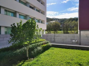 Apartamento T4 para Arrendamento em Costa