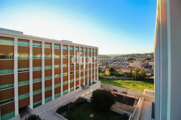 Apartamento T4 para Arrendamento em Costa Foto 13