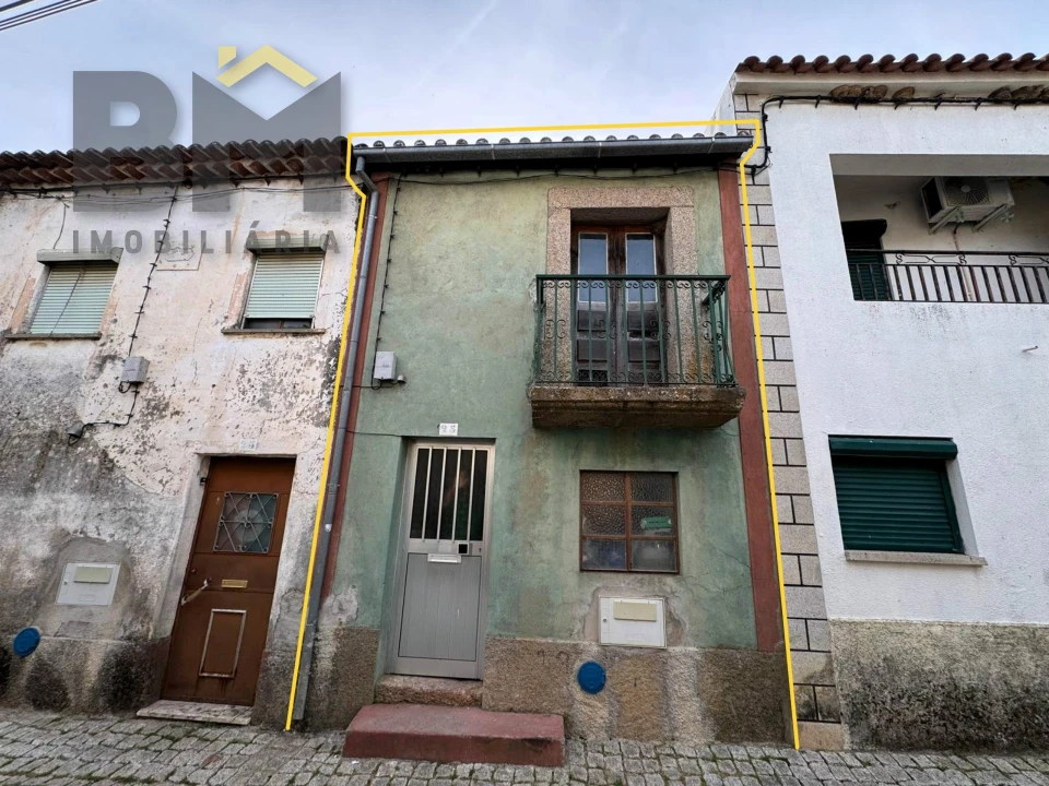 Moradia T2 para Venda em Ninho do Açor e Sobral do Campo Foto 1