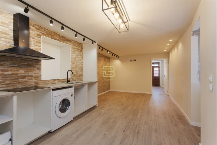 Apartamento T1 para Venda em Bonfim Foto 12