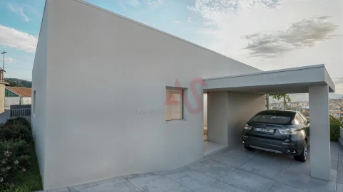 Moradia T3 para Venda em Moreira de Conegos