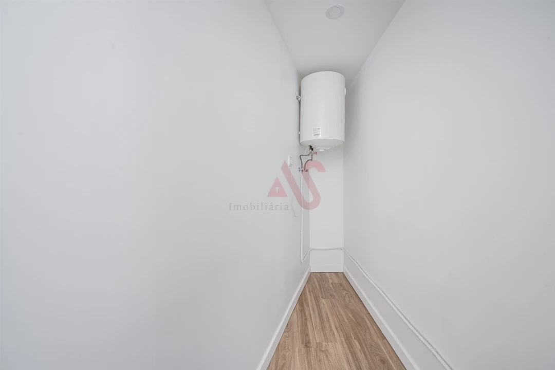 Apartamento T1 para Venda em Barco Foto 15