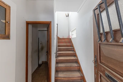 Moradia T8 para Venda em Oliveira, São Paio e São Sebastião