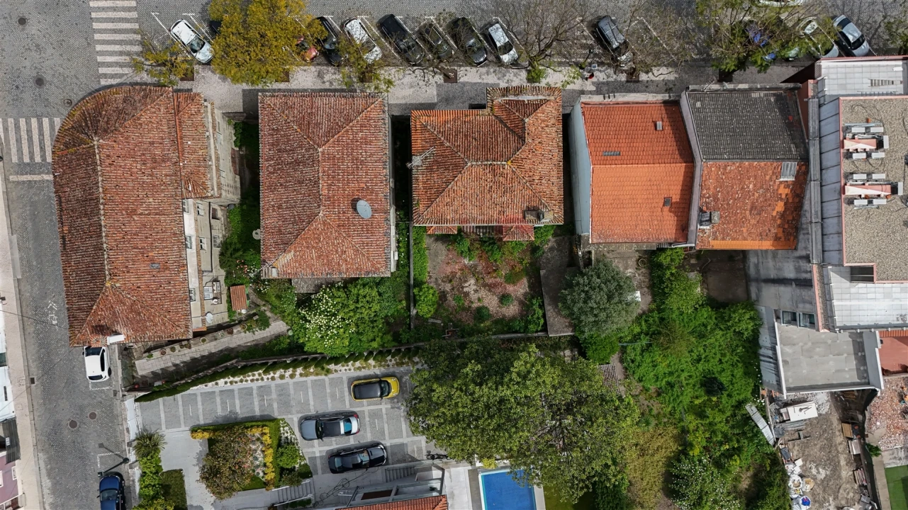 Moradia T8 para Venda em Oliveira, São Paio e São Sebastião Foto 48