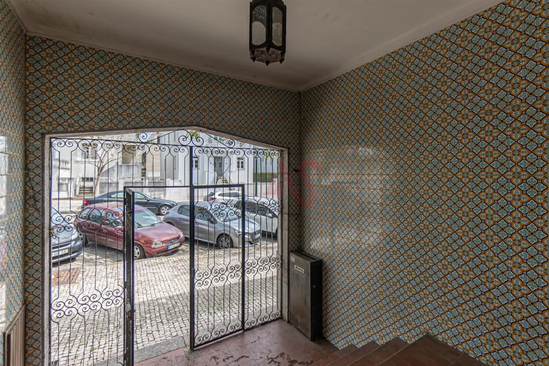 Moradia T8 para Venda em Oliveira, São Paio e São Sebastião Foto 30