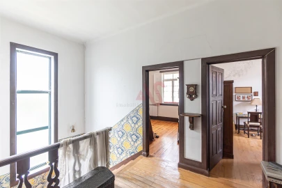 Moradia T4 para Venda em Oliveira, São Paio e São Sebastião