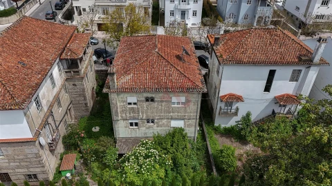 Moradia T4 para Venda em Oliveira, São Paio e São Sebastião