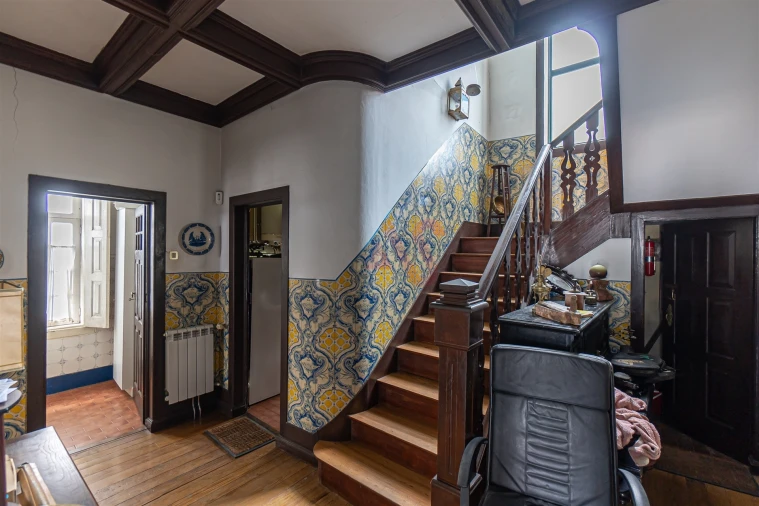 Moradia T4 para Venda em Oliveira, São Paio e São Sebastião Foto 3