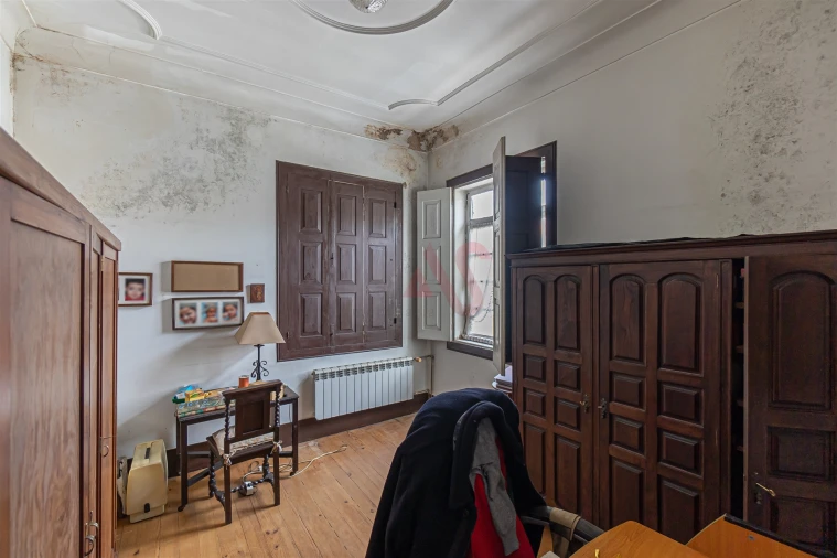 Moradia T4 para Venda em Oliveira, São Paio e São Sebastião Foto 14