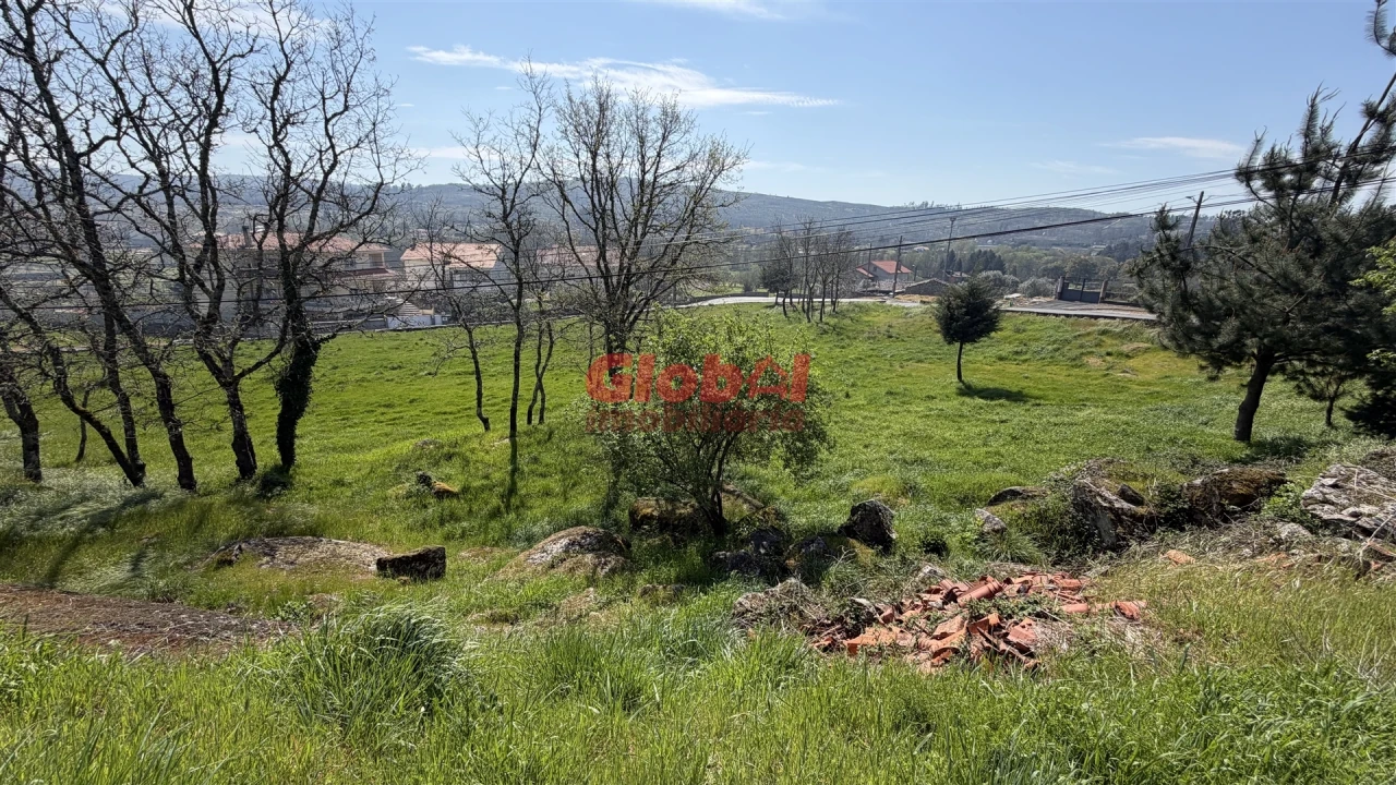 Terreno para Venda em Quintela de Azurara Foto 7