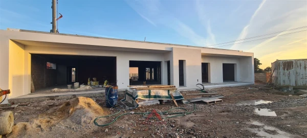 Moradia T4 para Venda em Marrazes e Barosa