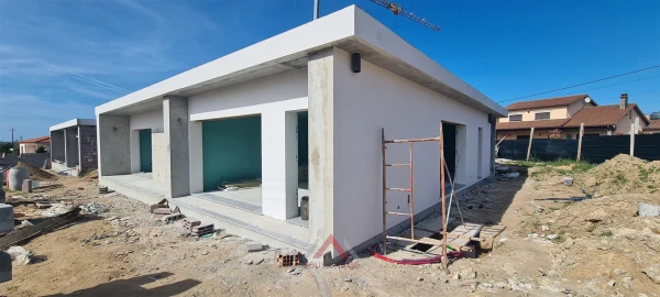 Moradia T3 para Venda em Souto da Carpalhosa e Ortigosa