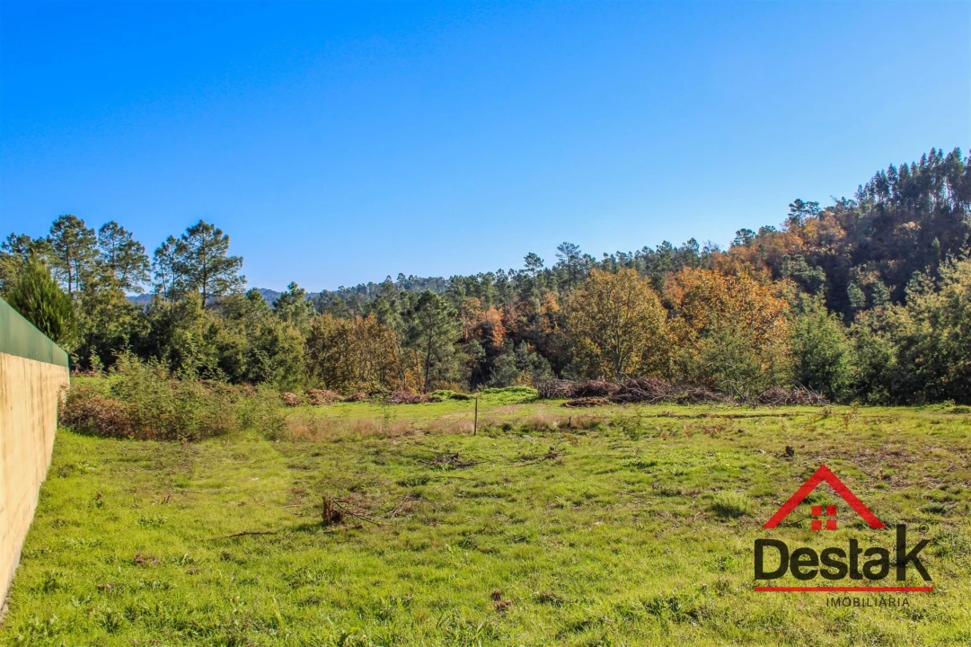 Moradia T3 para Venda em Santa Cruz da Trapa e São Cristóvão de Lafões Foto 7