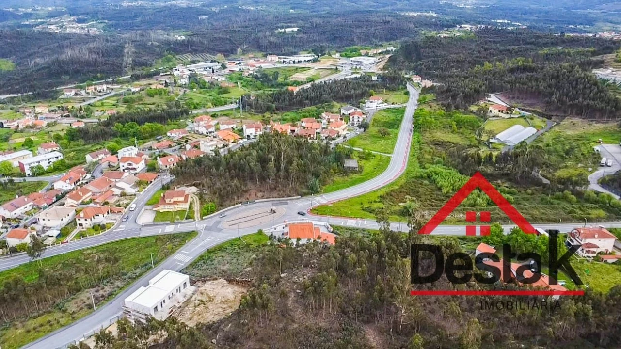 Moradia T3 para Venda em Oliveira de Frades, Souto de Lafões e Sejães Foto 11