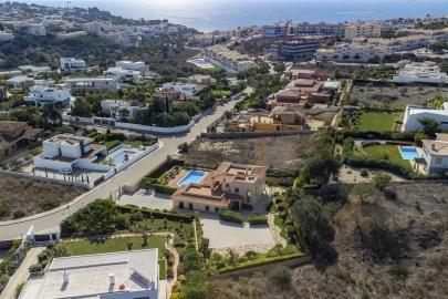 Terreno para Venda em Lagos (São Sebastião e Santa Maria)