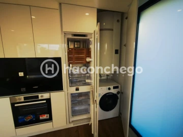 Apartamento T1 para Arrendamento em Arcozelo