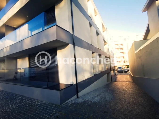 Apartamento T1 para Arrendamento em Arcozelo Foto 4