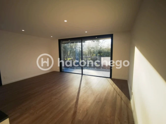 Apartamento T1 para Arrendamento em Arcozelo Foto 10
