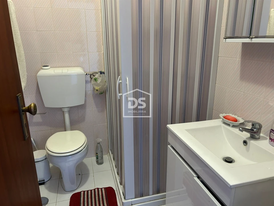 Apartamento T3 para Venda em Alcobaça e Vestiaria Foto 10