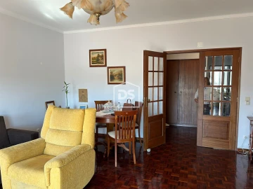 Apartamento T3 para Venda em Alcobaça e Vestiaria