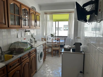 Apartamento T3 para Venda em Alcobaça e Vestiaria