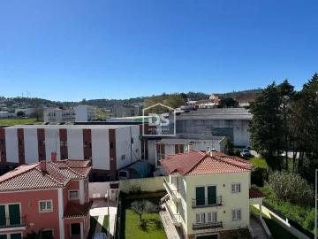 Apartamento T3 para Venda em Alcobaça e Vestiaria
