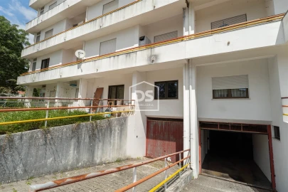 Apartamento T3 para Venda em Alcobaça e Vestiaria
