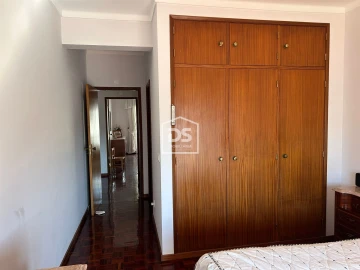 Apartamento T3 para Venda em Alcobaça e Vestiaria