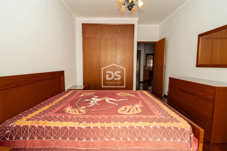 Apartamento T3 para Venda em Alcobaça e Vestiaria Foto 40