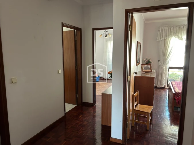 Apartamento T3 para Venda em Alcobaça e Vestiaria Foto 3