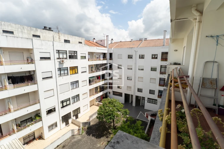 Apartamento T3 para Venda em Alcobaça e Vestiaria Foto 38