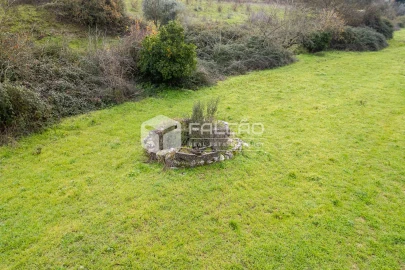 Terreno para Venda em Azoia de Cima e Tremês