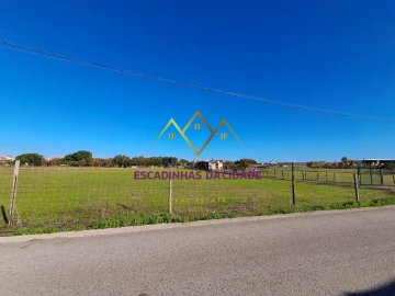 Terreno para Venda em Sarilhos Grandes