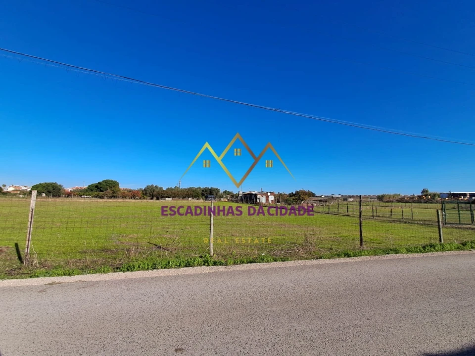 Terreno para Venda em Sarilhos Grandes Foto 20
