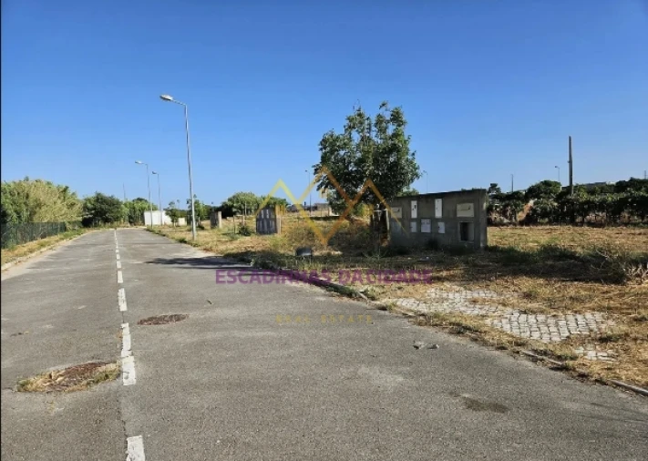 Terreno para Venda em Sarilhos Grandes Foto 13