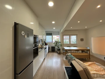 Apartamento T3 para Arrendamento em União das Freguesias de Setúbal