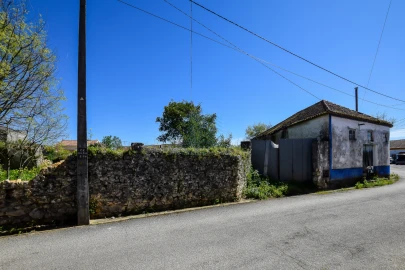 Moradia T5 para Venda em Brogueira, Parceiros de Igreja e Alcorochel