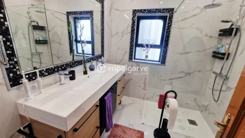 Apartamento T4 para Venda em Portimão