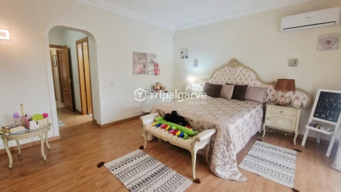 Apartamento T4 para Venda em Portimão