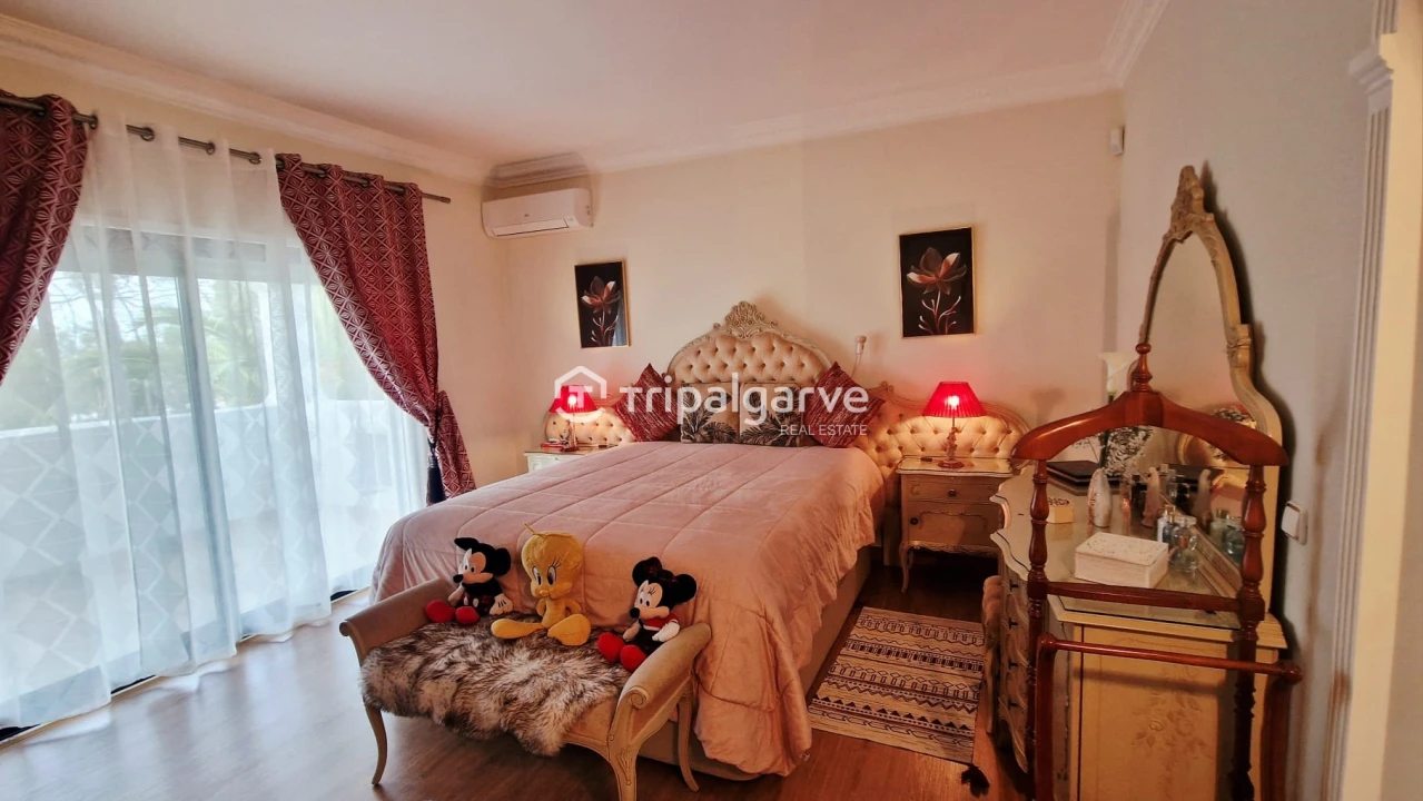 Apartamento T4 para Venda em Portimão Foto 22