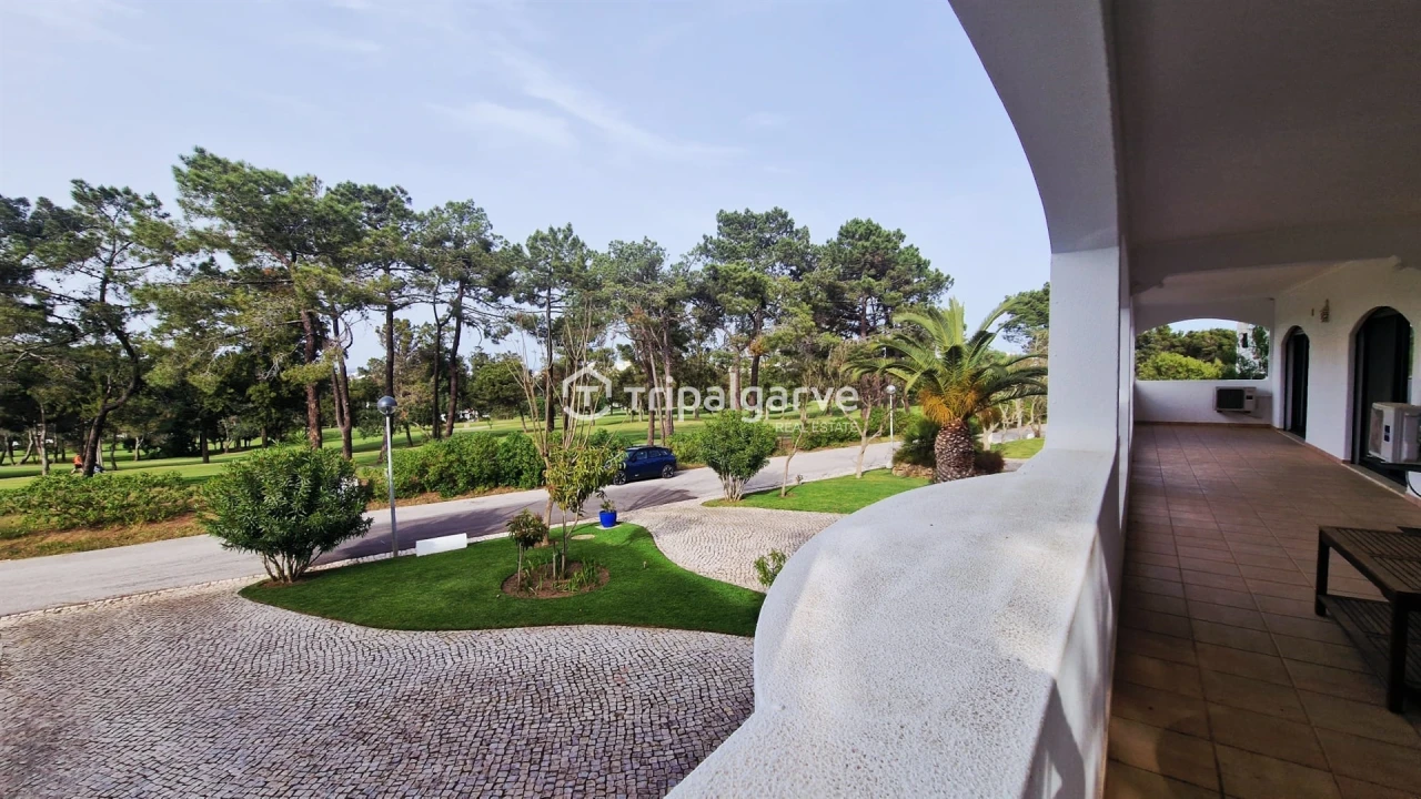 Apartamento T4 para Venda em Portimão Foto 3