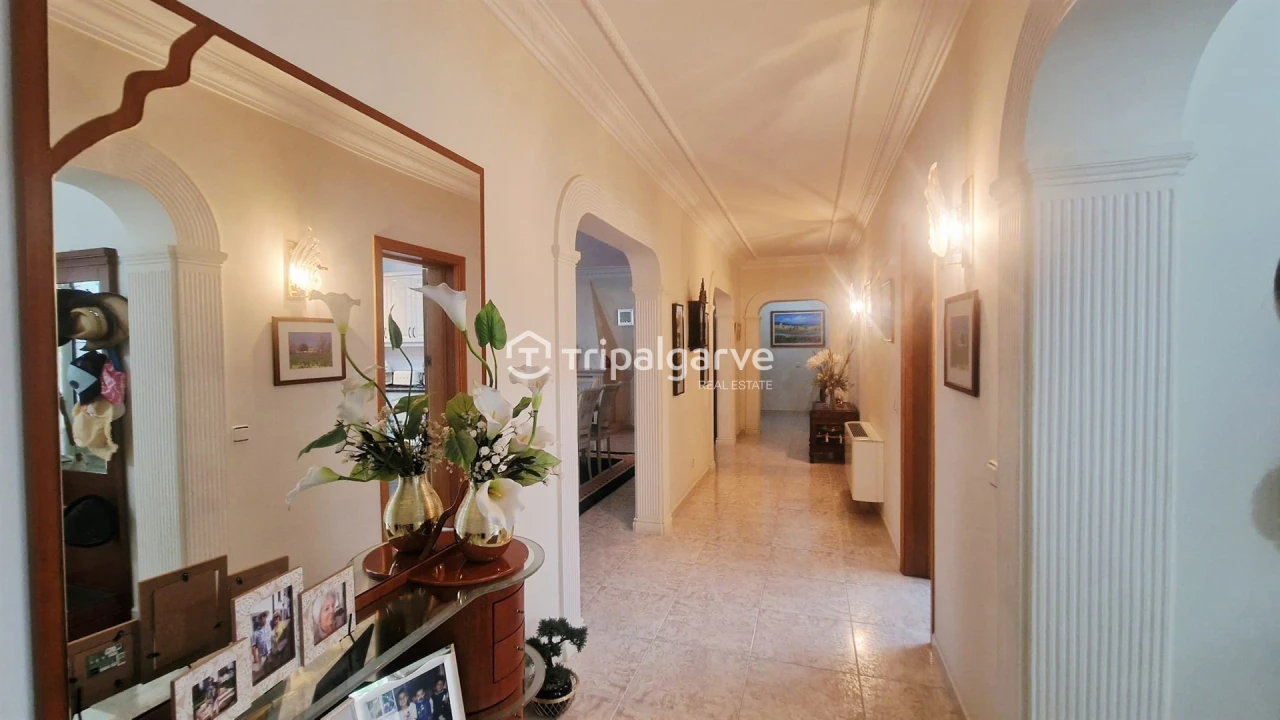 Apartamento T4 para Venda em Portimão Foto 16